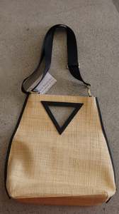 Accessories: VASH handbag N/A