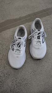 New Balance Sneaker 40