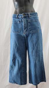 Bottoms: ROLLA'S Jeans 10