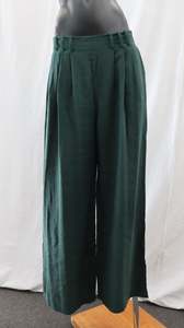 Bottoms: RUBY Pants 12