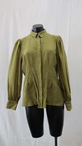 M A X Button Up 10