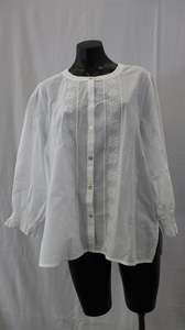 Tops: blue illusion Button Up L