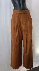 Bottoms: seed Pants 10
