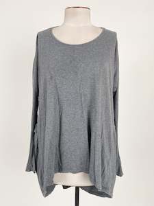Re Create: Kowtow | Grey Casual Top | Size XXS