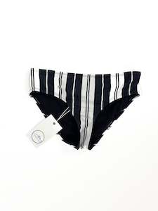 Summer Bay | Black Swimwear | Size 8