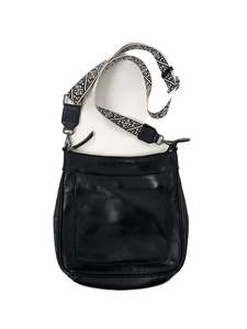 Evity - Black Bag (Size OS)