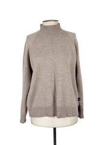Sweaters: KILT - Grey Sweater (Size M)