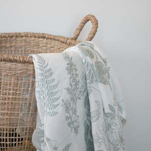 Aho Pepi: Puāwaitia Wrap, Pūkohu