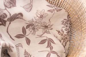 Aho Pepi: Puāwaitia Wrap, Kōnini