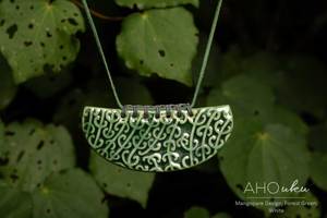 Mangopare: Mangopare Whakakai (Pendant), Forest Green on White PREORDER