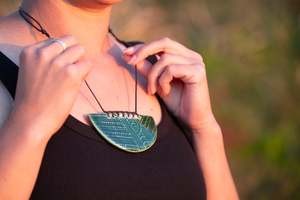 Rauponga: Rauponga Whakakai (Pendant), Forest Green