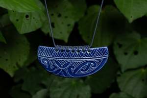 Aho Uku: He Kākano Whakakai (Pendant), Cobalt