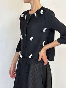 Goffer: 3D Floral Accented Top Cardigan