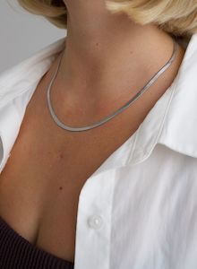 ACCESSORIES: SILVER WATERPROOF NECKLACE