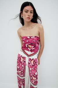 Hats Scarves Gloves: Atomic Scarf Top