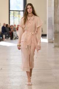 Jackets: Capture Trench