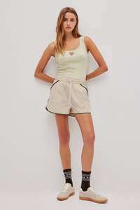 Contrast Spray Short 608