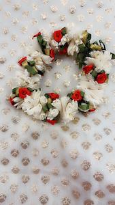 Gajra: Handmade Gajra