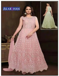 Plus Size: Embroidered Netting Gown