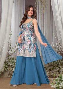 Salwar Kameez: Designer Suit