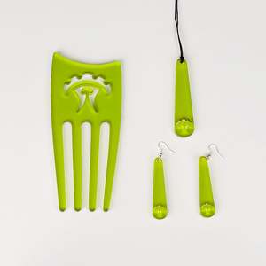 Necklaces: Ngutukākā Taonga Set