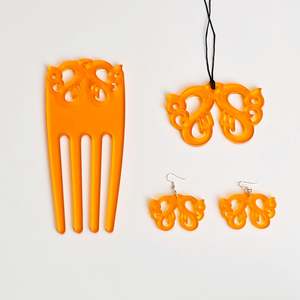 Necklaces: Pekapeka Taonga Set