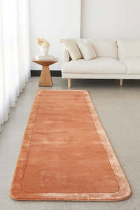 Natural Color: Hand-Tufted NZ Wool & Viscose Spice Runner Rug