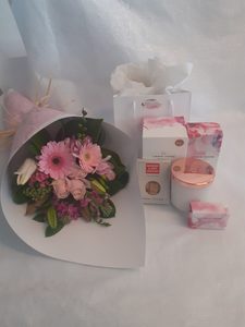 Pretty in Pink - Albany Florist