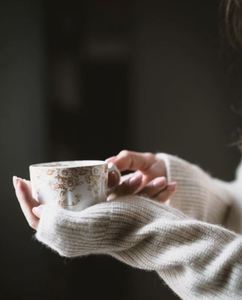 Glow Tea: How Herbal Blends Support Radiant Skin