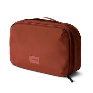 BELLROY - HANGING TOILETRY KIT