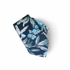 Ties Pocket Hanks: Liberty Matilda Bloom Long Tie