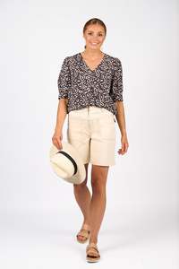 Knewe Label: Knewe Spin Short - Natural Denim