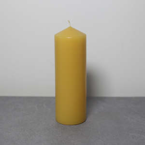 Candles: Beeswax pillar candle 200mm