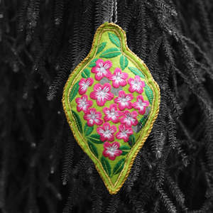 Christmas Tree Decorations: Embroidered ornament - Manuka #1