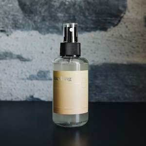 arrowtown: New Zealand Made Room Spray - MANUKA - Lucy King