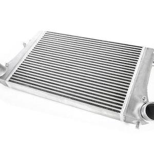 A3 8p: IE VW MK5 MK6 GTI / Golf R FDS Intercooler