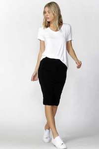 Betty Basics Curve: Alicia Midi Skirt - Black