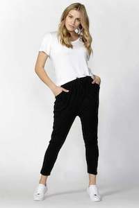 Betty Basics Curve: Jade Pants - Black