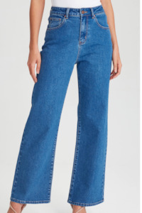 Fergie Wide Leg Jeans - Mid Blue