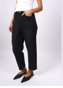 Jeans: Toni Barrel Jeans - Black