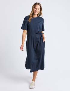 Elm: Picnic Dress - Navy