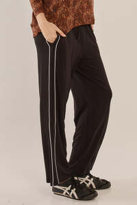 Evelyn Wide Leg Joggers - Black