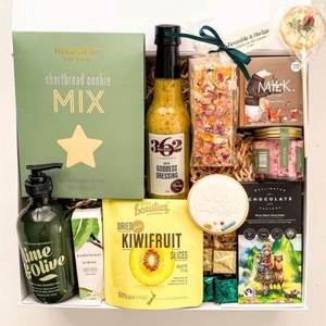 Products: Christmas Decadence Gift Hamper