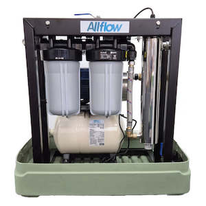 Filtration: Waterpak Pump & UV Filtration System