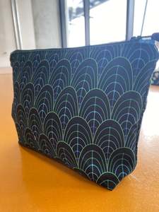 Classes: Sewing Basics Series - Zipper Pouch Edition