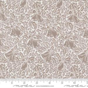 Lella Boutique Berry and Pine Bell Song - Snow
