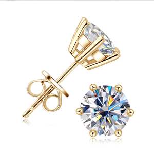 Accessories: Aurora Moissanite Studs 1 Carat - 18K Gold