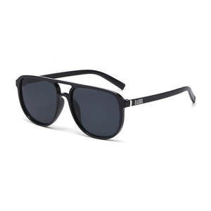 Mens: Roam Black Sunglasses