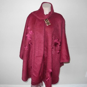 Products: Embroidery Alpaca Cape Poncho Alpaca SuriBol