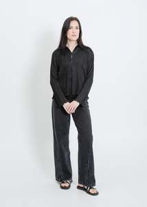 Shirts: ORLANDO PLEAT SHIRT / BLACK